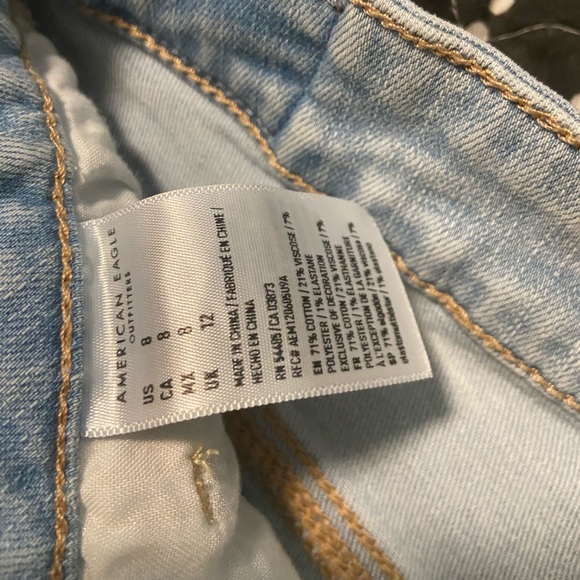 American Eagle Denim Shorts - Picture 3 of 3